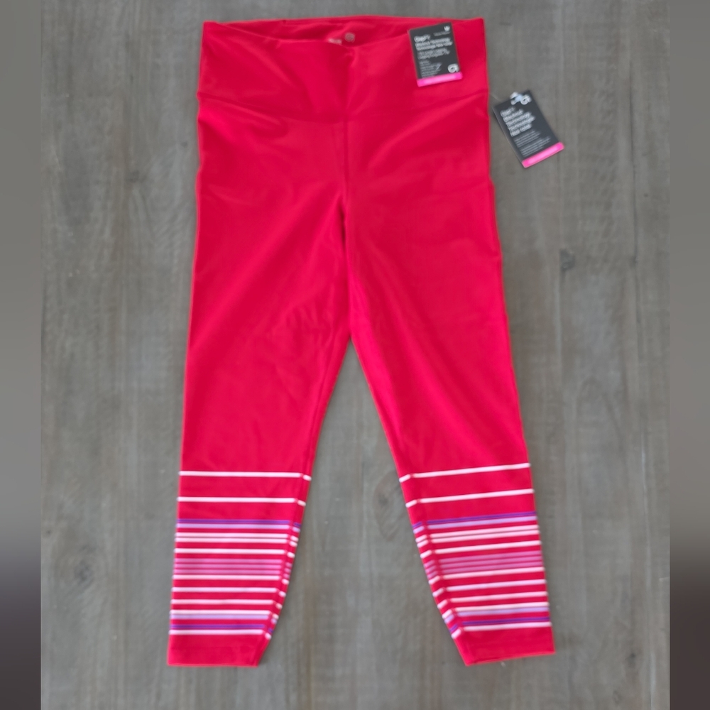 NWT GapFit Women's Red Striped Leggings #A0140
